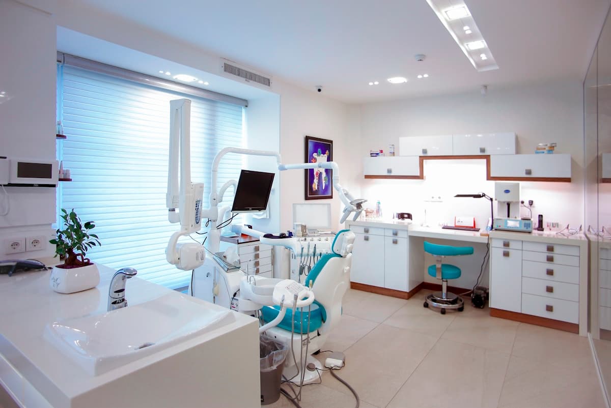 SmileCare Dental Suite